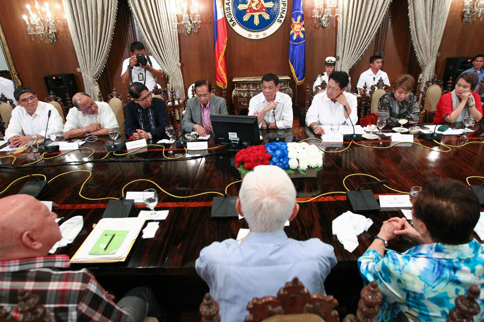 LOOK: Duterte meets Tiamzons, NDF leaders in Malaca&#241;ang 13