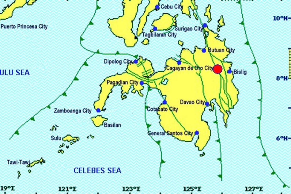 Magnitude 5.7 quake rattles Mindanao 1