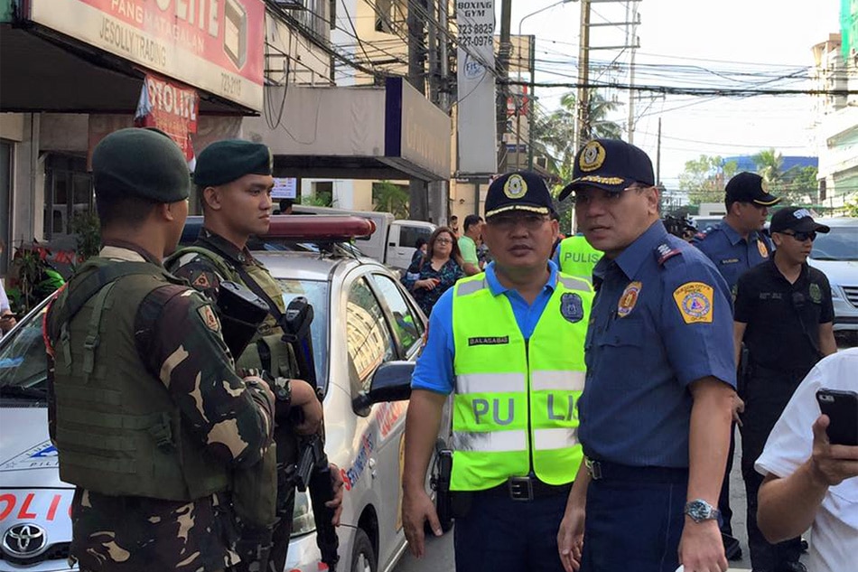 PNP places checkpoints along SLEX entry, exit points | ABS-CBN News