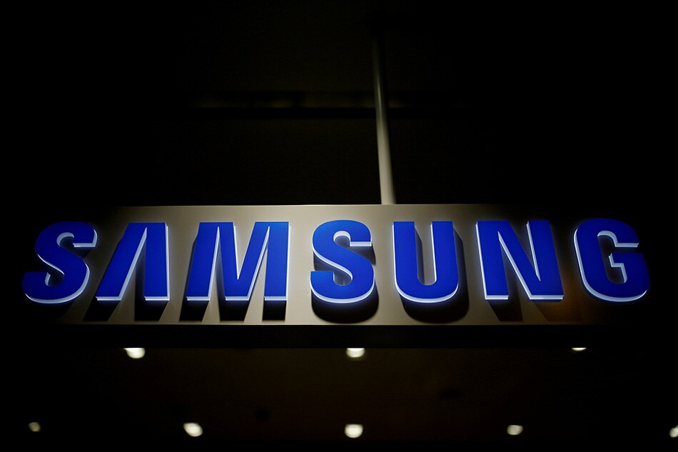 S Korea Prosecutors Raid Samsung In Probe Over Scandal Abs Cbn News