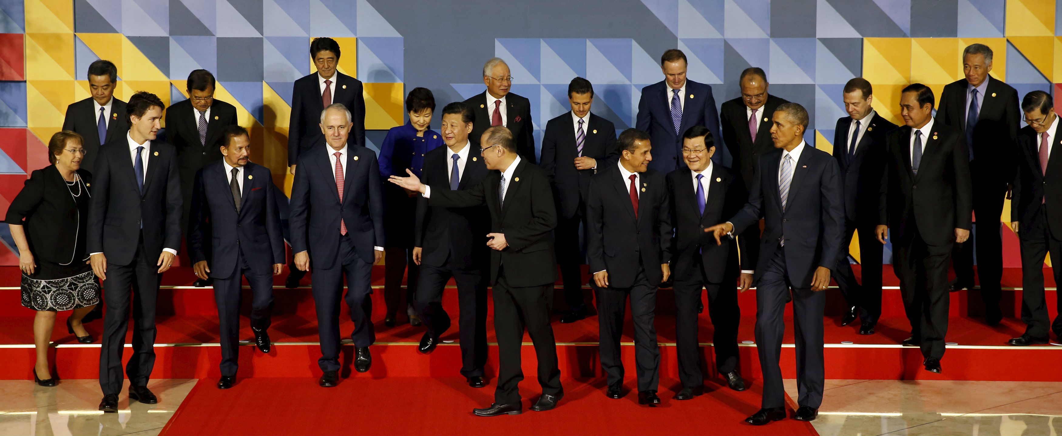 LOOK World leaders pose for APEC photo ABSCBN News
