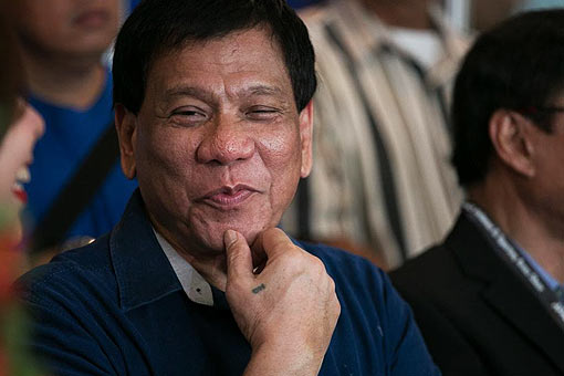 It&#39;s official: Duterte files COC for president 1